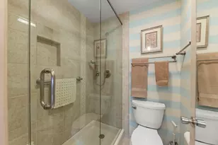1608 Thames Ct, Wheaton, IL 60189 - Photo 16