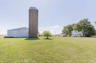 29058 E 2700th St, Prophetstown, IL 61277 - Photo 48