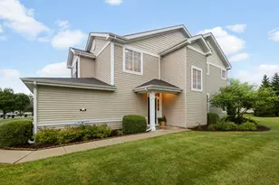 1461 Remington Ln, Round Lake, IL 60073 - Photo 2