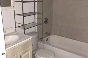 2337 N Bosworth Ave, Chicago, IL 60614 - Photo 14
