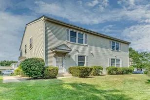 242 Harvest Ct, Vernon Hills, IL 60061 - Photo 1