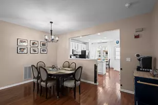 105 Arcadia Ln, Lake Zurich, IL 60047 - Photo 4