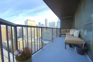 10 E Ontario St, Chicago, IL 60611 - Photo 2