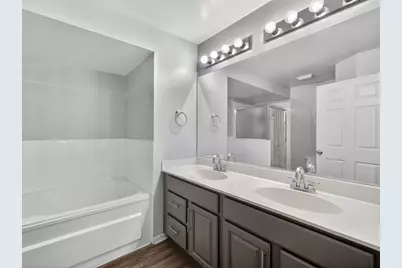979 Huntington Drive #979, Elk Grove Village, IL 60007 - Photo 10