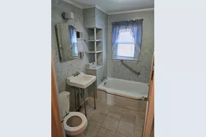 627 N. 11th Street, Dekalb, IL 60115 - Photo 24
