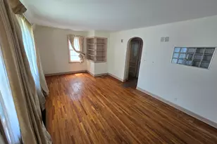 627 N 11th St, Dekalb, IL 60115 - Photo 14