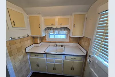 627 N. 11th Street, Dekalb, IL 60115 - Photo 40