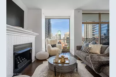 21 E Huron Street #1201, Chicago, IL 60611 - Photo 6