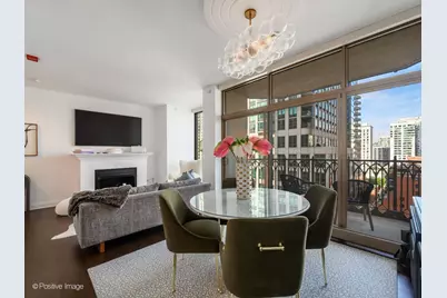 21 E Huron Street #1201, Chicago, IL 60611 - Photo 10
