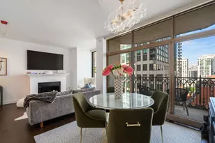 21 E Huron St, Chicago, IL 60611 - Photo 10