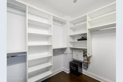 21 E Huron Street #1201, Chicago, IL 60611 - Photo 18