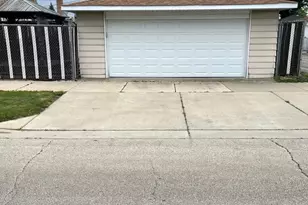 5959 S Rutherford Ave, Chicago, IL 60638 - Photo 4