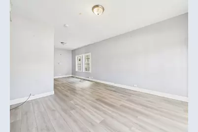 12047 S Michigan Avenue, Chicago, IL 60628 - Photo 6