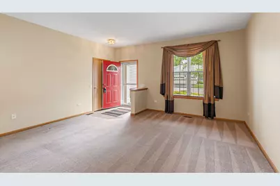 11507 Stonewater Crossing, Huntley, IL 60142 - Photo 4
