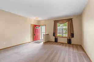 11507 Stonewater Crossing, Huntley, IL 60142 - Photo 4