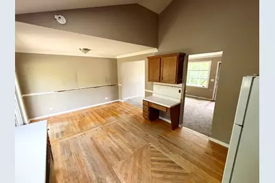 28W560 Bolles Avenue, West Chicago, IL 60185 - Photo 4