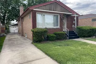 [Address not provided], Dolton, IL 60419 - Photo 2