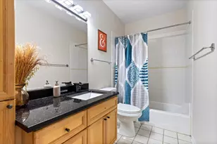 4232 N Harding Ave, Chicago, IL 60618 - Photo 16