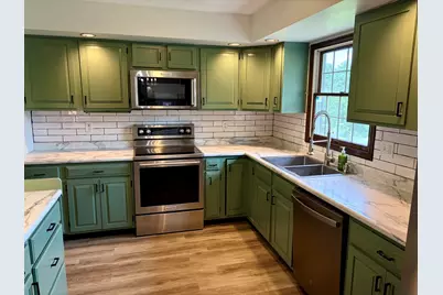8819 Oak Drive, Clifton, IL 61727 - Photo 10