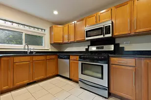 8717 Gardner Rd, Fox River Grove, IL 60021 - Photo 16