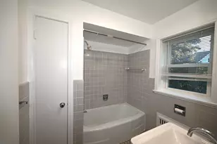 1402 Hinman Ave, Evanston, IL 60201 - Photo 8