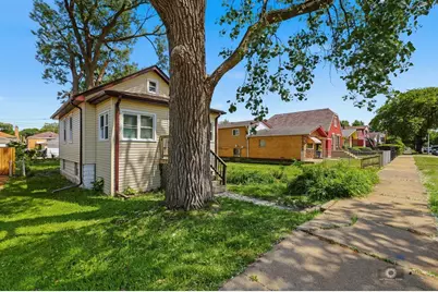 8721 S Constance Avenue, Chicago, IL 60617 - Photo 2