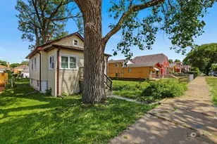 8721 S Constance Ave, Chicago, IL 60617 - Photo 2
