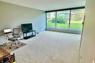 9655 Woods Dr, Skokie, IL 60077 - Photo 8
