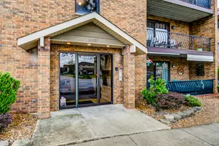16807 81st Ave, Tinley Park, IL 60477 - Photo 2