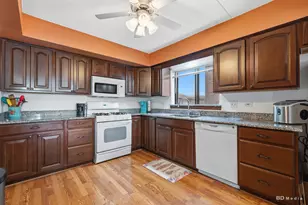16807 81st Ave, Tinley Park, IL 60477 - Photo 4