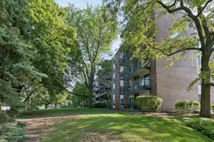 5S040 Pebblewood Ln, Naperville, IL 60563 - Photo 22