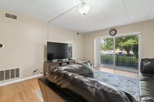 5S040 Pebblewood Ln, Naperville, IL 60563 - Photo 6