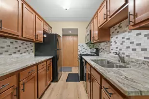 5S040 Pebblewood Ln, Naperville, IL 60563 - Photo 2