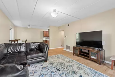 5S040 Pebblewood Lane #E105, Naperville, IL 60563 - Photo 8