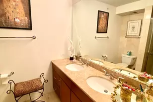 9725 Woods Dr, Skokie, IL 60077 - Photo 14