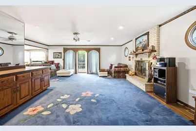 1610 Elmdale Avenue, Glenview, IL 60026 - Photo 8