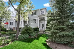 1655 Geneva Dr, Wheeling, IL 60090 - Photo 2
