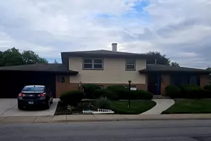 15643 Gouwens Ln, South Holland, IL 60473 - Photo 1