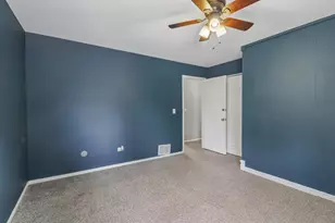 1913 Burr Oak Ln, Lindenhurst, IL 60046 - Photo 10