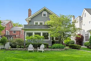 1132 Ashland Ave, Wilmette, IL 60091 - Photo 2