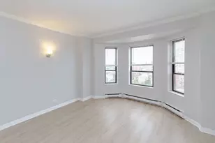 732 W Bittersweet Pl, Chicago, IL 60613 - Photo 8
