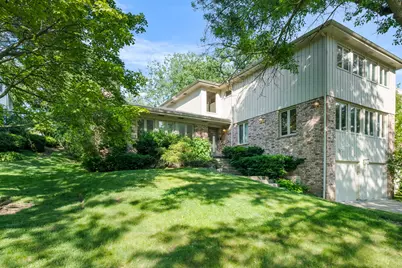 559 Hillside Drive, Highland Park, IL 60035 - Photo 1