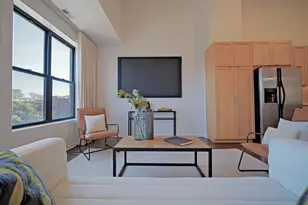 2524 N Willetts Ct, Chicago, IL 60647 - Photo 8