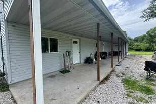 1669 US Hwy 45 Hwy, Cisne, IL 62823 - Photo 38
