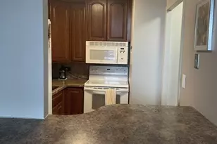 4250 N Marine Dr, Chicago, IL 60613 - Photo 12