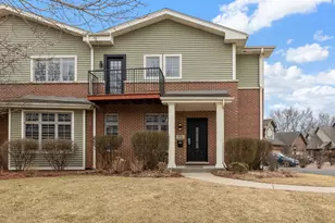 7019 168th St, Tinley Park, IL 60477 - Photo 2