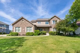 21042 Lakewoods Ln, Shorewood, IL 60404 - Photo 2