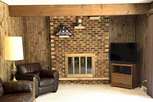 8733 Golfview Dr, Orland Park, IL 60462 - Photo 4