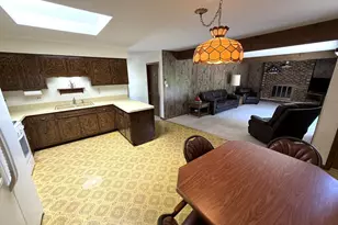 8733 Golfview Dr, Orland Park, IL 60462 - Photo 8
