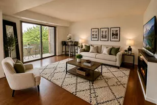 3350 N Carriageway Dr, Arlington Heights, IL 60004 - Photo 4